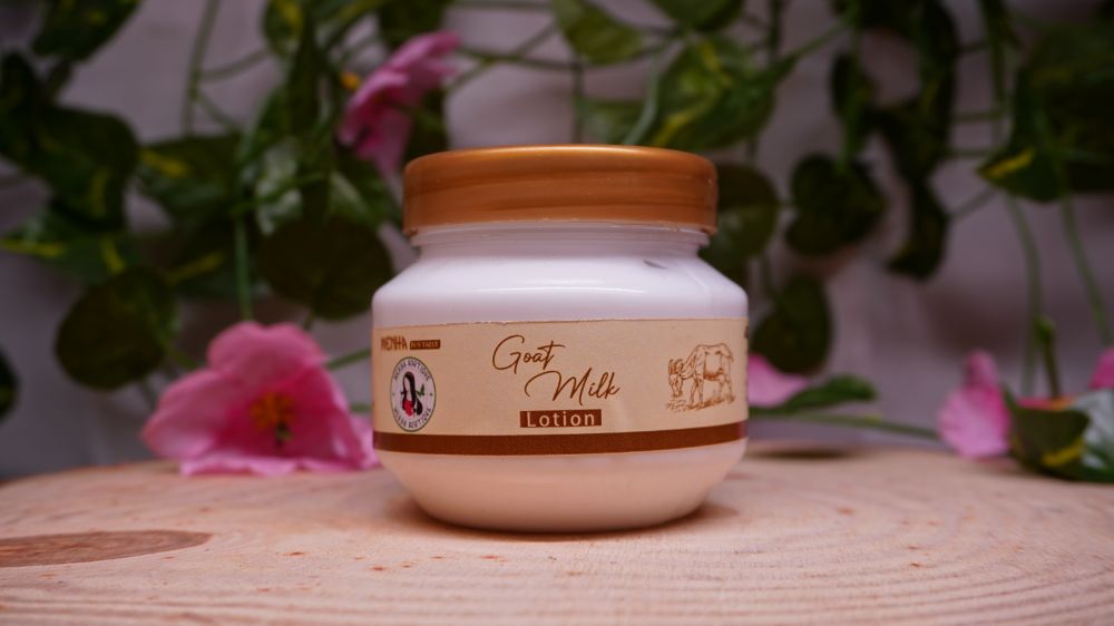 Goat milk lotion